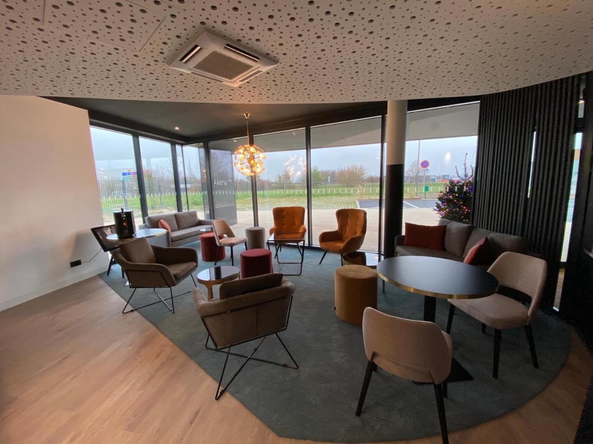 Hotel Akena Troyes - La Chapelle St-Luc Les Noes-pres-Troyes 外观 照片