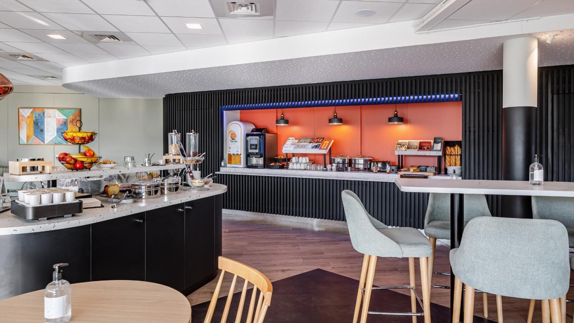 Hotel Akena Troyes - La Chapelle St-Luc Les Noes-pres-Troyes 外观 照片